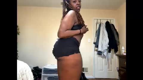 Cloud9 online show from April 14, 11:00 pm