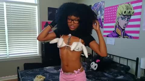 Spookie Baddie online show from April 15, 6:04 pm