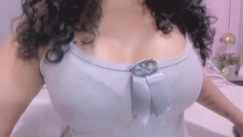 Snapshot of 00valeriasexxx chatting on December 16, 7:54 pm Valeria online show from December 16, 7:54 pm