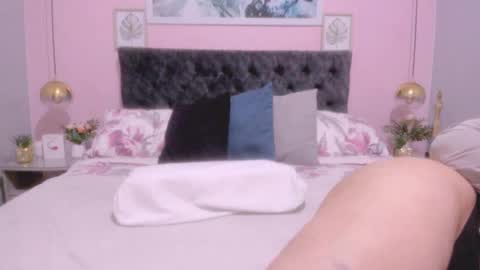 Snapshot of 00valeriasexxx chatting on December 17, 4:11 pm Valeria online show from December 17, 4:11 pm