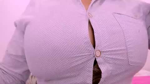 Snapshot of 00valeriasexxx chatting on October 6, 11:18 am Valeria online show from October 6, 11:18 am