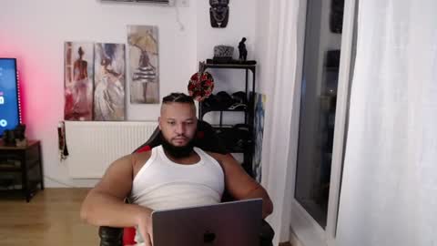 Snapshot of 0_kingsley chatting on June 17, 7:15 pm Kingsley online show from June 17, 7:15 pm