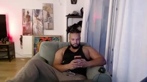 Snapshot of 0_kingsley chatting on June 19, 2:05 am Kingsley online show from June 19, 2:05 am
