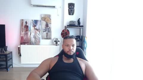 Snapshot of 0_kingsley chatting on June 25, 7:35 am Kingsley online show from June 25, 7:35 am