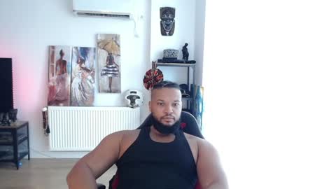 Snapshot of 0_kingsley chatting on June 26, 9:35 am Kingsley online show from June 26, 9:35 am