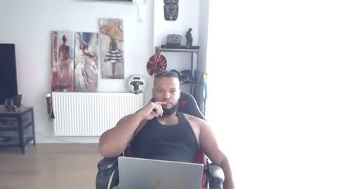 Snapshot of 0_kingsley chatting on July 4, 12:33 pm Kingsley online show from July 4, 12:33 pm