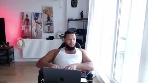 Snapshot of 0_kingsley chatting on July 8, 1:59 pm Kingsley online show from July 8, 1:59 pm