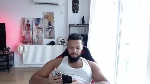 Snapshot of 0_kingsley chatting on July 12, 3:36 pm Kingsley online show from July 12, 3:36 pm
