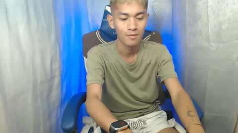 Snapshot of 0cir_asiansatisfy chatting on October 26, 4:02 pm RICK online show from October 26, 4:02 pm