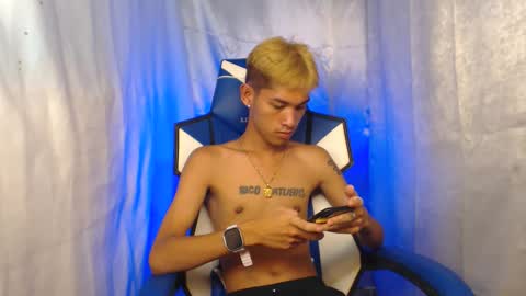 Snapshot of 0cir_asiansatisfy chatting on November 8, 8:47 am RICK online show from November 8, 8:47 am