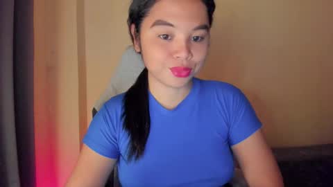 Snapshot of 0wwlo0k chatting on October 16, 5:30 am 0wwlo0k online show from October 16, 5:30 am