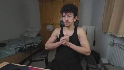 Snapshot of 10inclub chatting on March 2, 2:03 am Antonio online show from March 2, 2:03 am