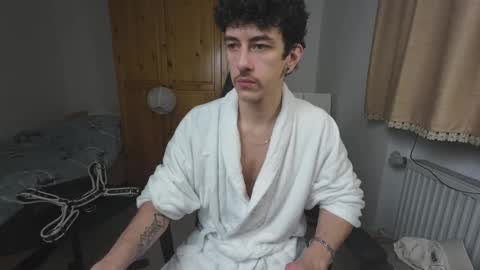 Snapshot of 10inclub chatting on March 2, 10:38 pm Antonio online show from March 2, 10:38 pm