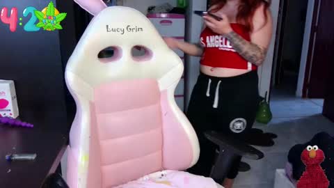 111lucygrim111 online show from January 7, 12:55 am