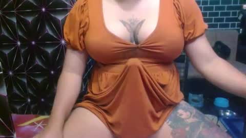  i am trixie im Your Selfsucking Mistress  online show from April 9, 6:52 am