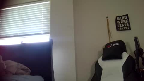 Snapshot of 11inchtattedtrinibad chatting on January 23, 4:59 pm 11inchtattedtrinibad online show from January 23, 4:59 pm