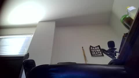 Snapshot of 11inchtattedtrinibad chatting on February 21, 2:27 pm 11inchtattedtrinibad online show from February 21, 2:27 pm