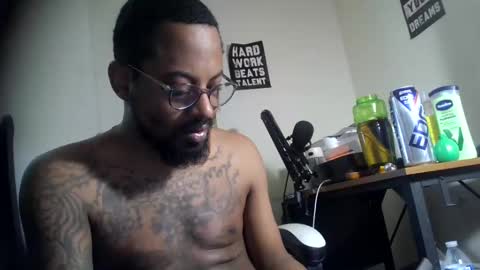 Snapshot of 11inchtattedtrinibad chatting on February 22, 5:24 pm 11inchtattedtrinibad online show from February 22, 5:24 pm