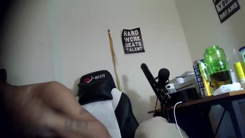 Snapshot of 11inchtattedtrinibad chatting on February 23, 11:55 am 11inchtattedtrinibad online show from February 23, 11:55 am