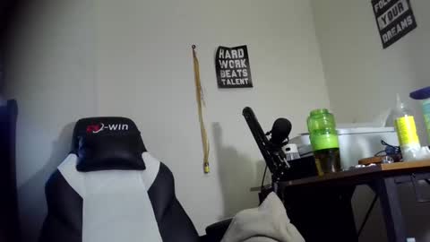 Snapshot of 11inchtattedtrinibad chatting on February 23, 7:07 pm 11inchtattedtrinibad online show from February 23, 7:07 pm