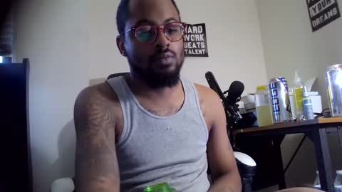 Snapshot of 11inchtattedtrinibad chatting on February 24, 5:42 pm 11inchtattedtrinibad online show from February 24, 5:42 pm