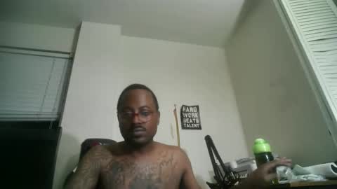 Snapshot of 11inchtattedtrinibad chatting on September 14, 5:39 am 11inchtattedtrinibad online show from September 14, 5:39 am