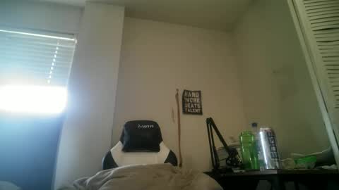 Snapshot of 11inchtattedtrinibad chatting on September 22, 6:32 pm 11inchtattedtrinibad online show from September 22, 6:32 pm