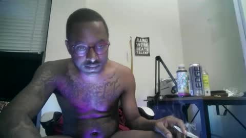 Snapshot of 11inchtattedtrinibad chatting on October 15, 12:00 am 11inchtattedtrinibad online show from October 15, 12:00 am