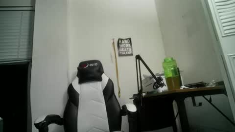 Snapshot of 11inchtattedtrinibad chatting on October 19, 4:57 am 11inchtattedtrinibad online show from October 19, 4:57 am