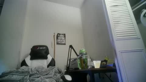 Snapshot of 11inchtattedtrinibad chatting on November 6, 8:48 am 11inchtattedtrinibad online show from November 6, 8:48 am