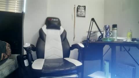 Snapshot of 11inchtattedtrinibad chatting on November 11, 11:54 am 11inchtattedtrinibad online show from November 11, 11:54 am