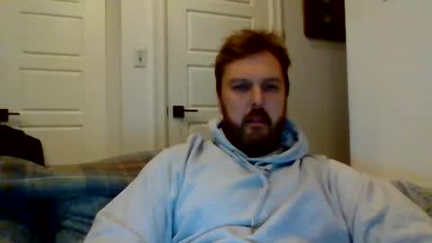 123holt123 online show from December 8, 6:33 am