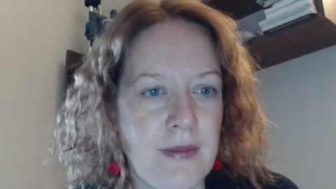 12ennie online show from October 14, 8:04 am