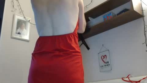 12ennie online show from November 5, 6:13 am