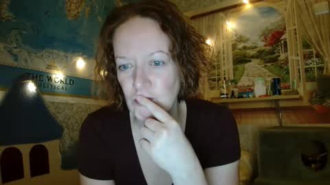 12ennie online show from December 4, 6:01 am