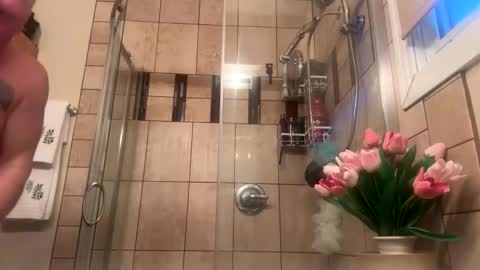 12sil online show from April 17, 1:03 pm