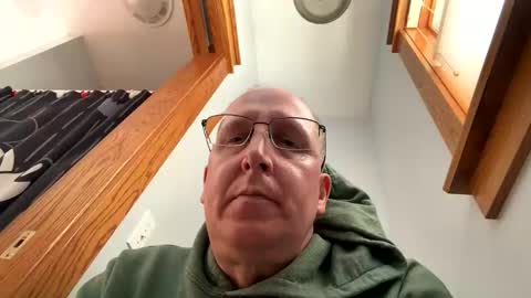 16510 online show from April 19, 9:39 pm