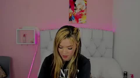 18candy online show from June 29, 10:32 pm