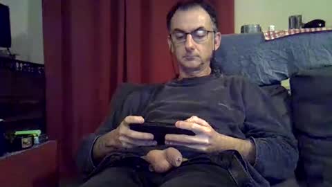 Snapshot of 18remy45 chatting on December 5, 6:55 pm 18remy45 online show from December 5, 6:55 pm