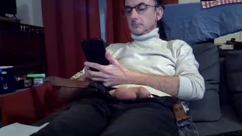 Snapshot of 18remy45 chatting on January 4, 10:45 pm 18remy45 online show from January 4, 10:45 pm