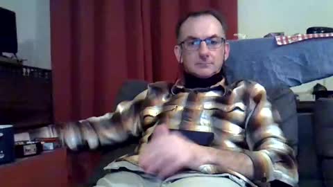 Snapshot of 18remy45 chatting on February 21, 9:43 pm 18remy45 online show from February 21, 9:43 pm