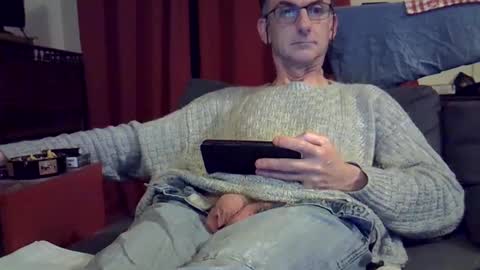 Snapshot of 18remy45 chatting on March 9, 8:31 pm 18remy45 online show from March 9, 8:31 pm