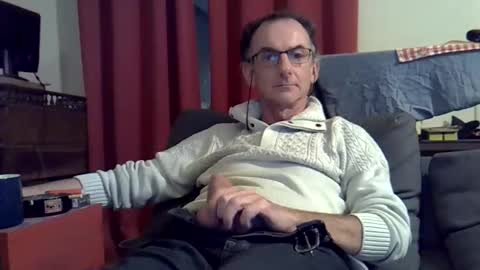 Snapshot of 18remy45 chatting on October 21, 8:31 pm 18remy45 online show from October 21, 8:31 pm