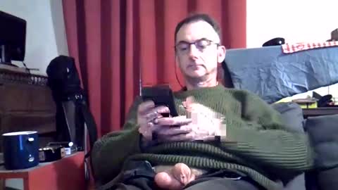 Snapshot of 18remy45 chatting on December 1, 7:30 pm 18remy45 online show from December 1, 7:30 pm