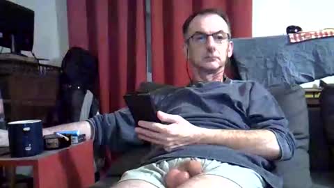 Snapshot of 18remy45 chatting on December 19, 9:11 pm 18remy45 online show from December 19, 9:11 pm