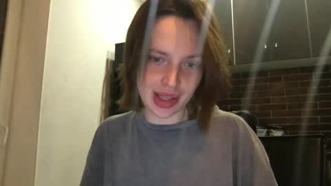 Snapshot of 1dove chatting on January 3, 4:48 pm DOVE online show from January 3, 4:48 pm