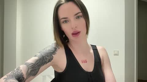 Snapshot of 1dove chatting on September 21, 7:04 pm DOVE online show from September 21, 7:04 pm