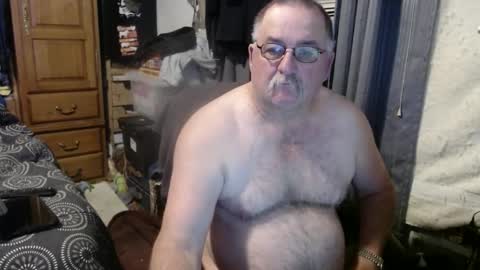 Snapshot of 1dusty60 chatting on December 6, 10:05 am 1dusty60 online show from December 6, 10:05 am