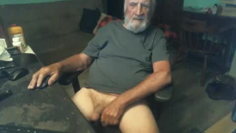 Snapshot of 1handyanddee chatting on February 16, 2:09 am 1handyanddee online show from February 16, 2:09 am