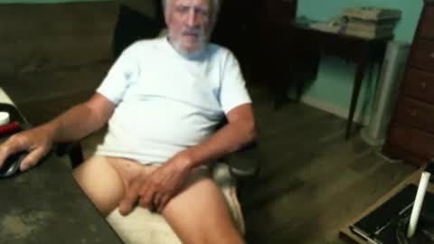 Snapshot of 1handyanddee chatting on October 23, 12:54 am 1handyanddee online show from October 23, 12:54 am